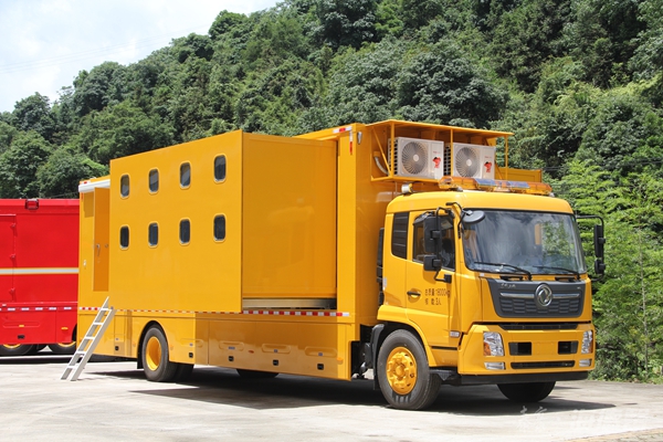 泰豪·海德馨擴(kuò)展式宿營車通過福建省首臺（套）重大技術(shù)裝備認(rèn)定